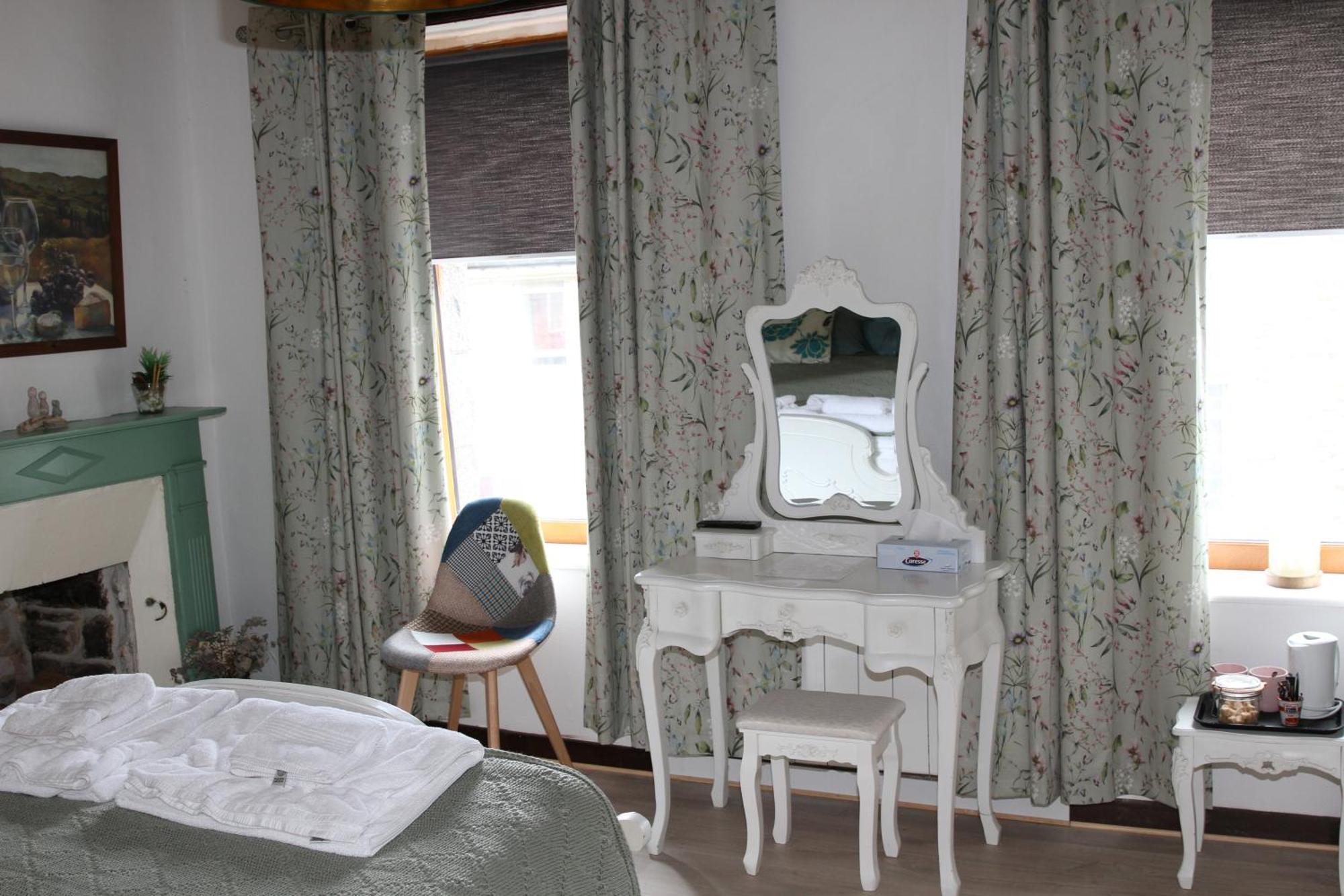 Bed and Breakfast L'Ancienne Boulangerie Collinée Esterno foto